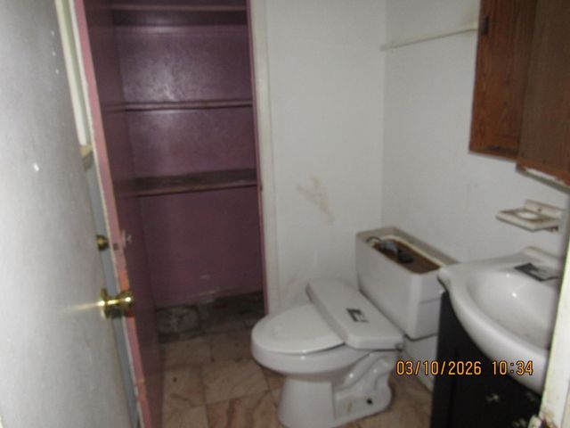 6451 MOONHILL Drive, Dallas, TX 75241