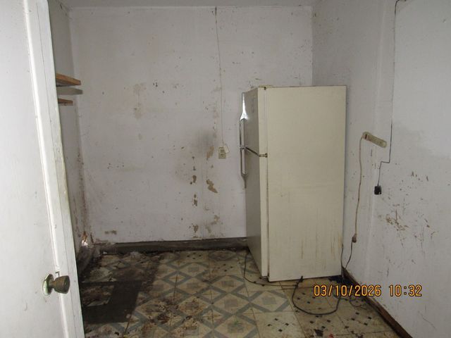 6451 MOONHILL Drive, Dallas, TX 75241