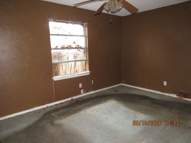 6451 MOONHILL Drive, Dallas, TX 75241