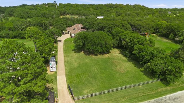 10308 Lisa Jean Drive, Crowley, TX 76036