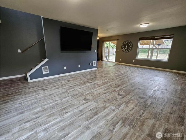 3016 E 19th Street, Bremerton, WA 98310