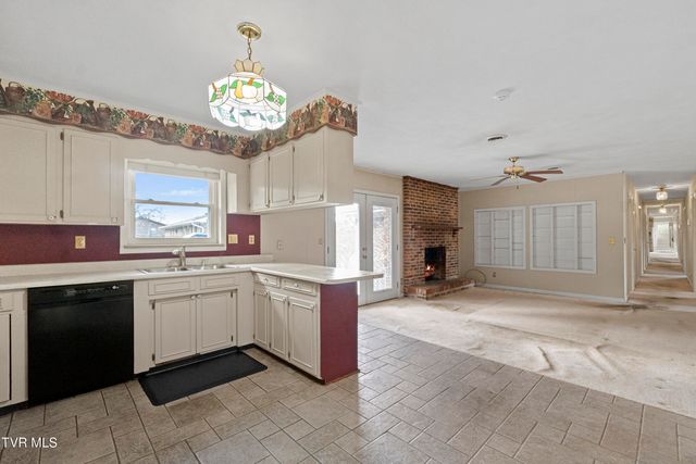 1400 Brentwood Drive, Greeneville, TN 37743