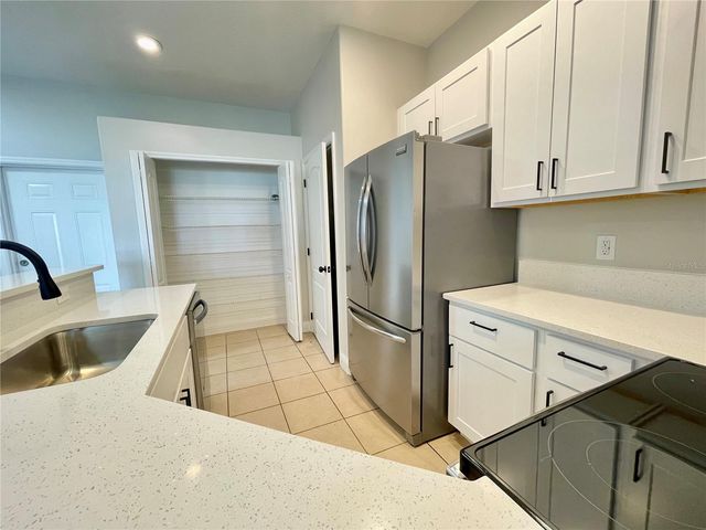 2944 OAK PARK WAY 1453, Orlando, FL 32822