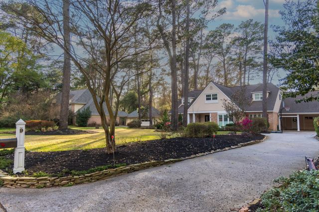 9 Kings Creek Drive, Houston, TX 77339