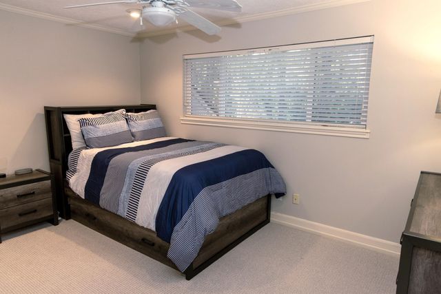 9 Kings Creek Drive, Houston, TX 77339