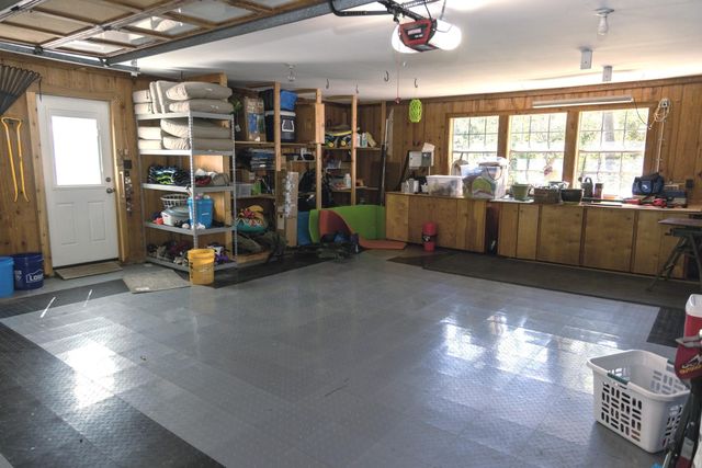 9 Kings Creek Drive, Houston, TX 77339