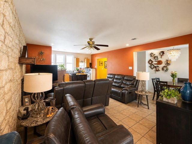 112 Rock Point DR, Del Valle, TX 78617