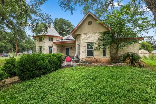 112 Rock Point DR, Del Valle, TX 78617