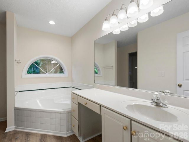44 Leisure Mountain Road, Asheville, NC 28804