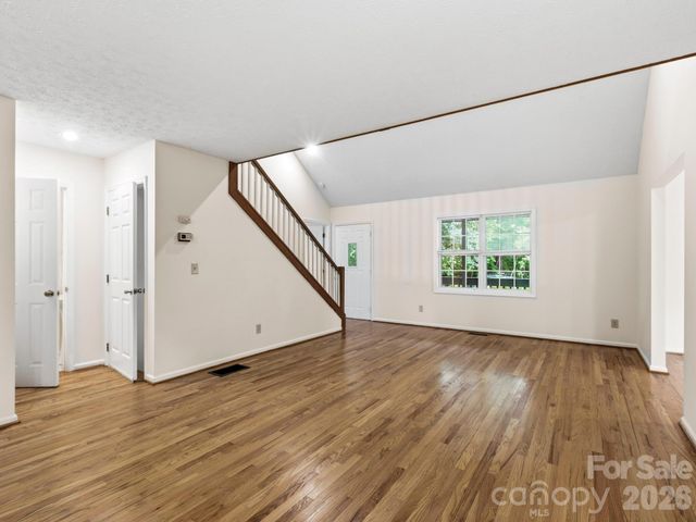44 Leisure Mountain Road, Asheville, NC 28804