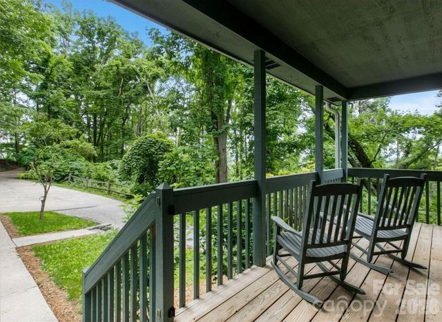 44 Leisure Mountain Road, Asheville, NC 28804