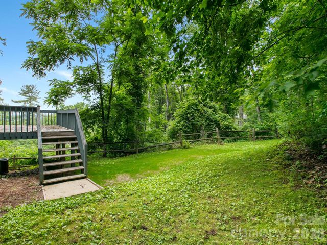 44 Leisure Mountain Road, Asheville, NC 28804