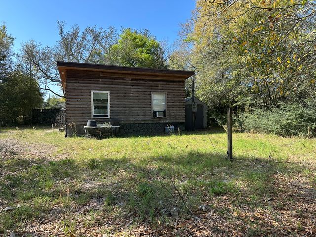 8143 Lucena Street, Navarre, FL 32566