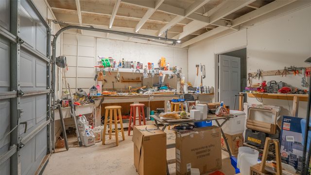 7513 Ravenswood Road, Granbury, TX 76049