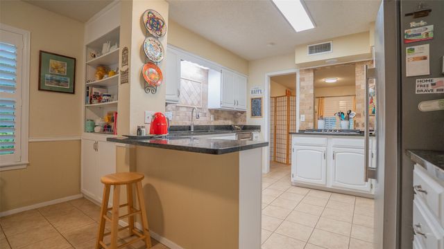7513 Ravenswood Road, Granbury, TX 76049
