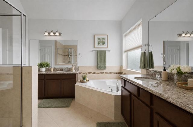 6363 Fairdale Lane H, Houston, TX 77057