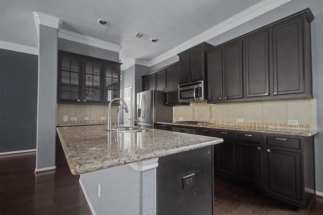 6363 Fairdale Lane H, Houston, TX 77057