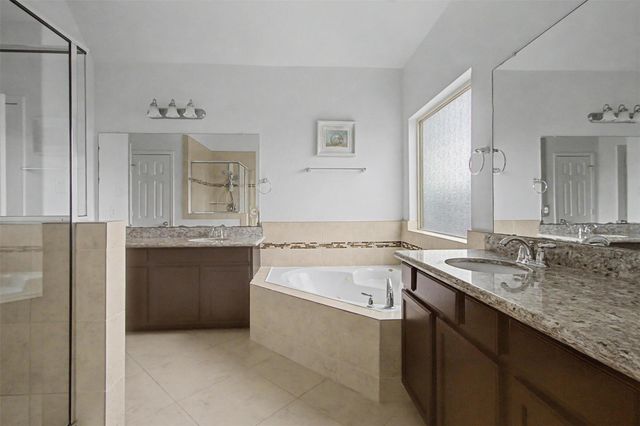 6363 Fairdale Lane H, Houston, TX 77057