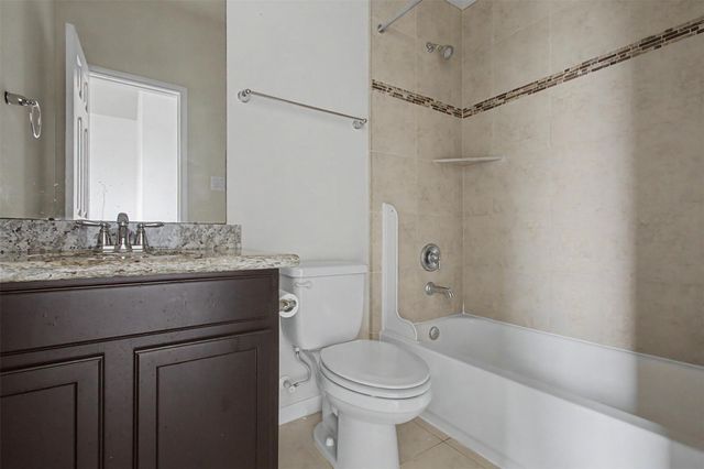6363 Fairdale Lane H, Houston, TX 77057