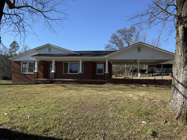 5026 Tinin Rd, Clifton, TN 38425