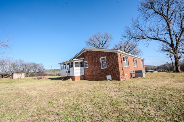 5026 Tinin Rd, Clifton, TN 38425