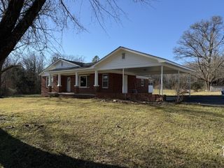 5026 Tinin Rd, Clifton, TN 38425