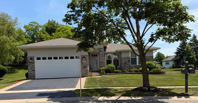 12970 Wisconsin Circle, Huntley, IL 60142