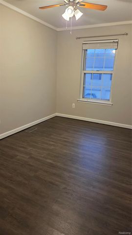 33647 Bayview Drive, New Baltimore, MI 48047