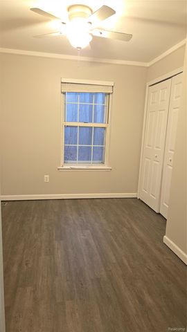 33647 Bayview Drive, New Baltimore, MI 48047