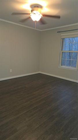 33647 Bayview Drive, New Baltimore, MI 48047