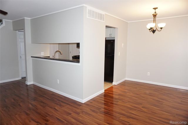 33647 Bayview Drive, New Baltimore, MI 48047