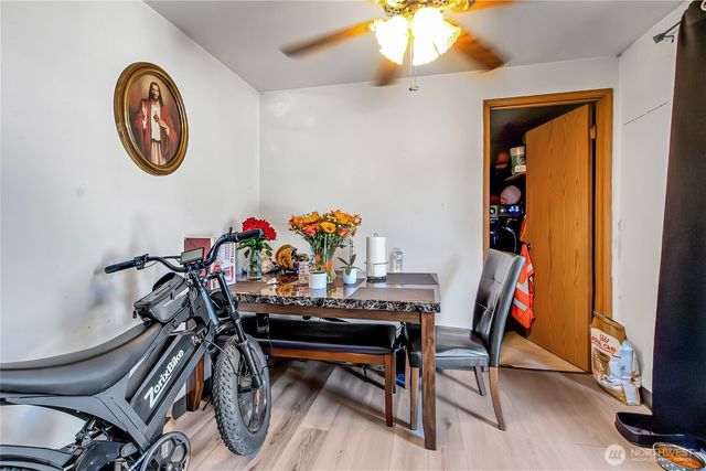917 A-D 75th Street E, Tacoma, WA 98404