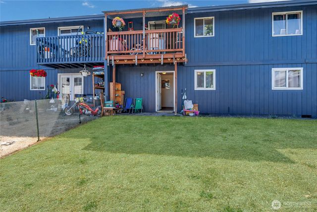 917 A-D 75th Street E, Tacoma, WA 98404