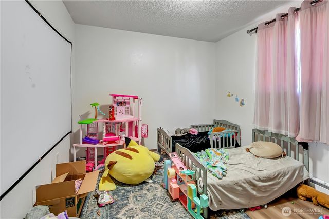 917 A-D 75th Street E, Tacoma, WA 98404