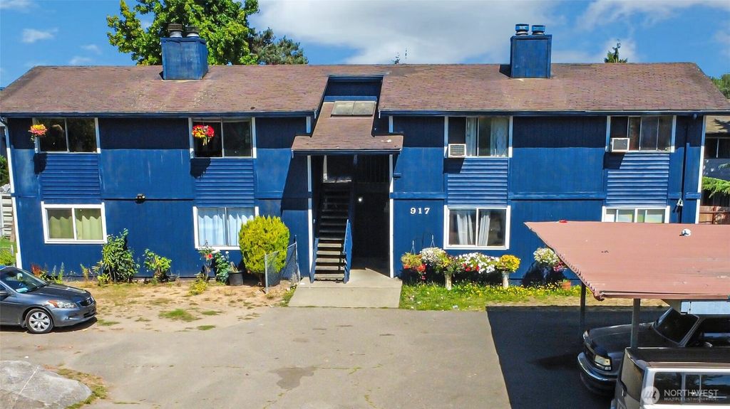917 A-D 75th Street E, Tacoma, WA 98404