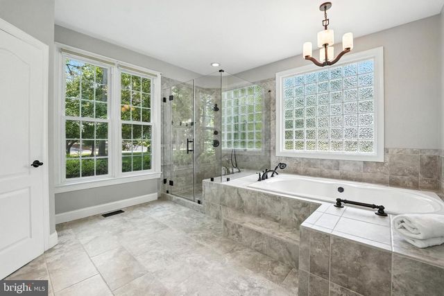 11606 STONEWALL JACKSON DR, Spotsylvania, VA 22551