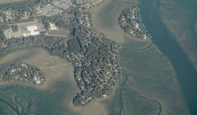 340 De La Gaye Point, Beaufort, SC 29902