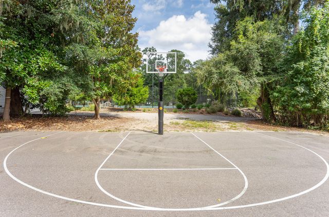 340 De La Gaye Point, Beaufort, SC 29902