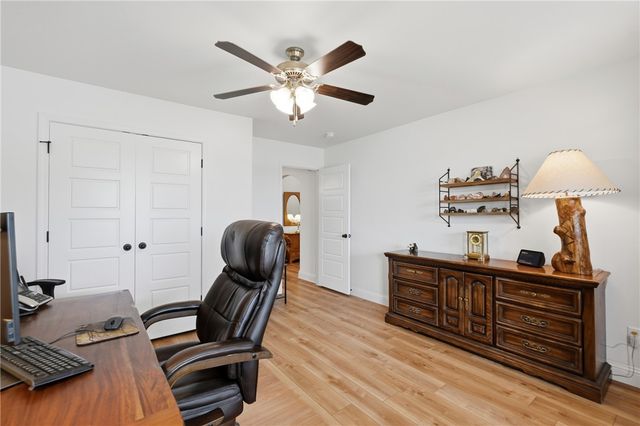 911 Pink Lady Place, Bentonville, AR 72712