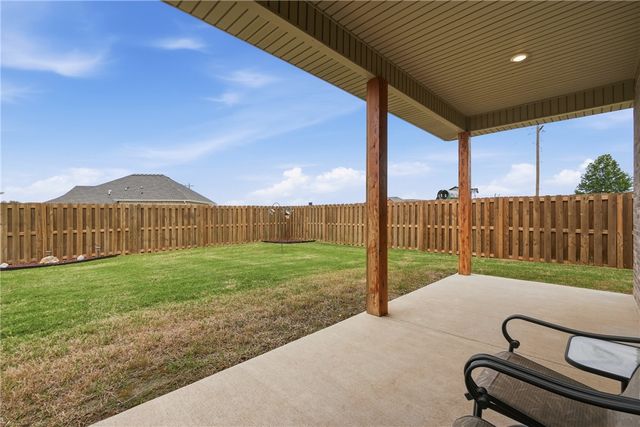 911 Pink Lady Place, Bentonville, AR 72712