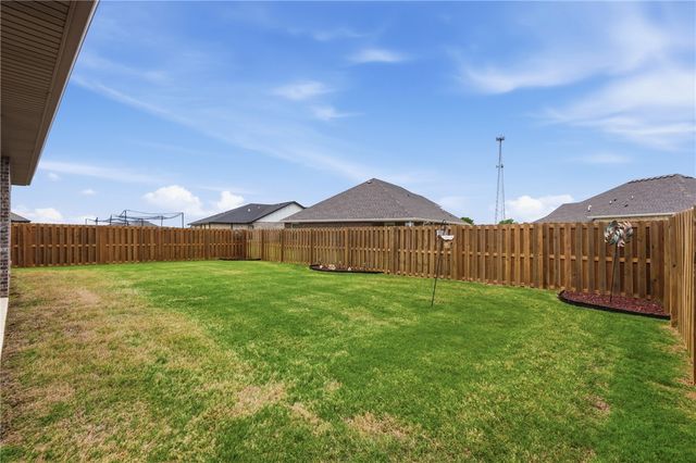 911 Pink Lady Place, Bentonville, AR 72712