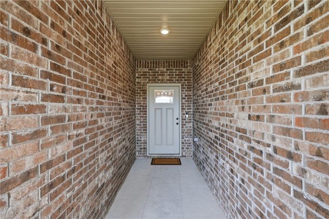911 Pink Lady Place, Bentonville, AR 72712