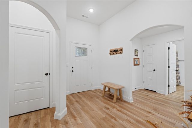 911 Pink Lady Place, Bentonville, AR 72712