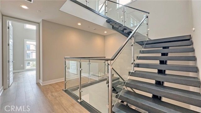 217 Stage, Irvine, CA 92618