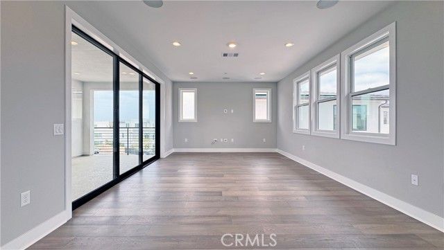 217 Stage, Irvine, CA 92618