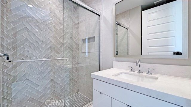 217 Stage, Irvine, CA 92618