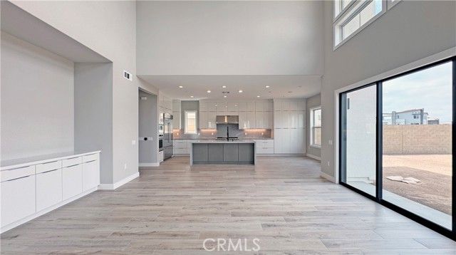 217 Stage, Irvine, CA 92618