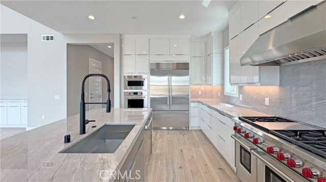 217 Stage, Irvine, CA 92618