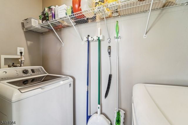 205 Winding Hill Dr, Mount Olive Twp., NJ 07840