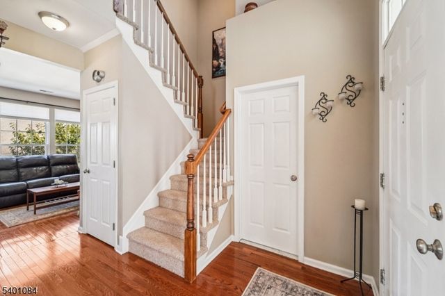 205 Winding Hill Dr, Mount Olive Twp., NJ 07840